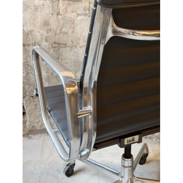 Herman Miller Eames Aluminium Group EA335 Management Chair, Black, Industrial Castors - thegoodchairs