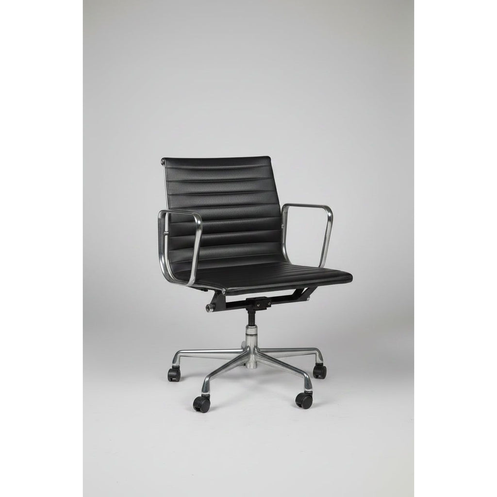 Herman Miller Eames Aluminium Group EA335 Management Chair, Black, Industrial Castors - thegoodchairs