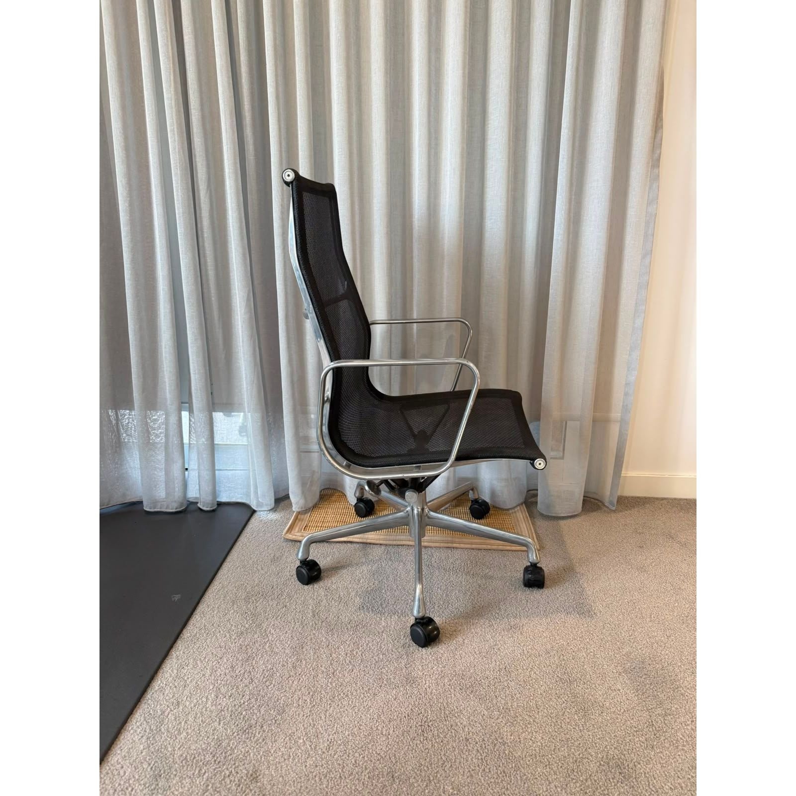 Herman Miller Eames Aluminium Group High-Back Executive Chair, Black Mesh - thegoodchairs