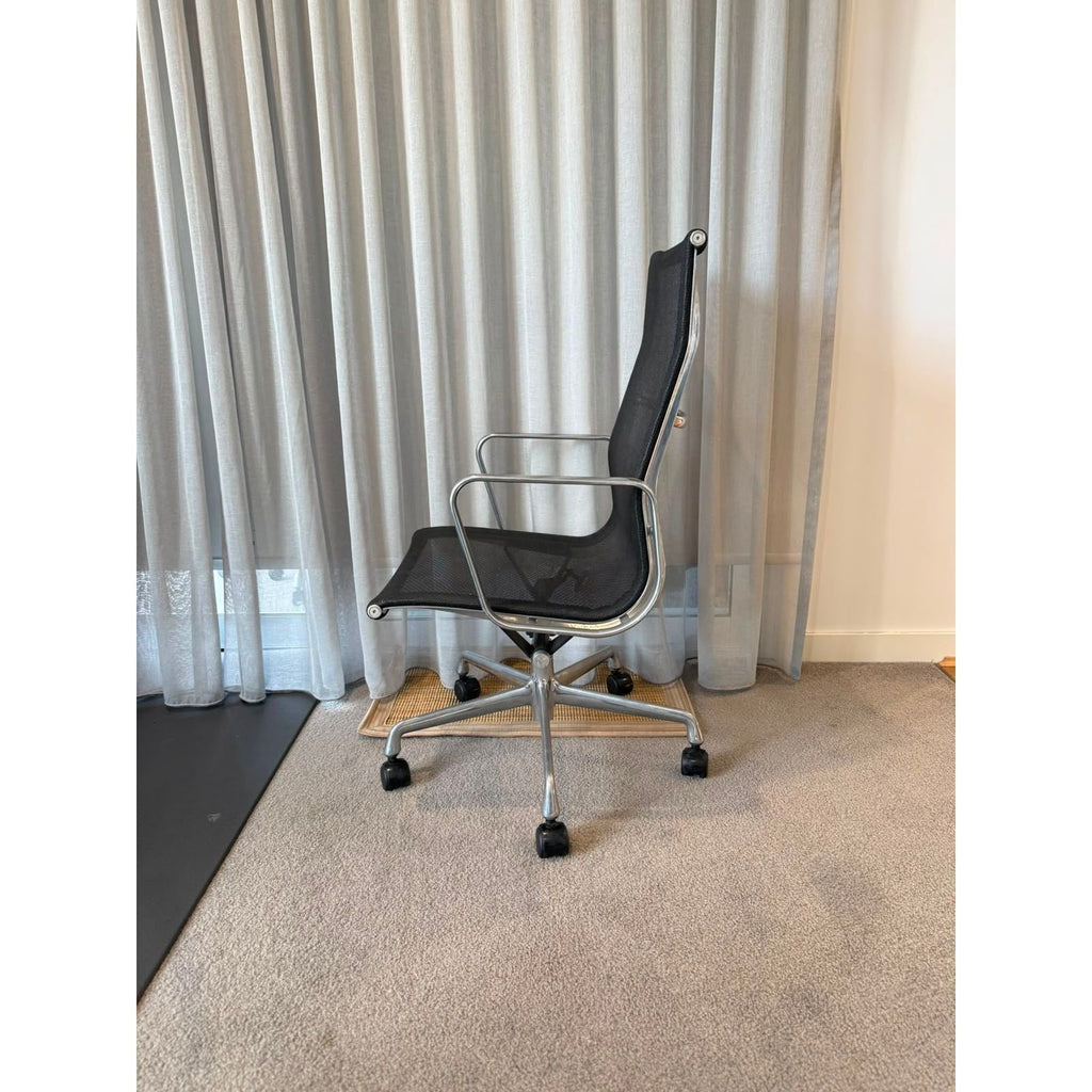 Herman Miller Eames Aluminium Group High-Back Executive Chair, Black Mesh - thegoodchairs