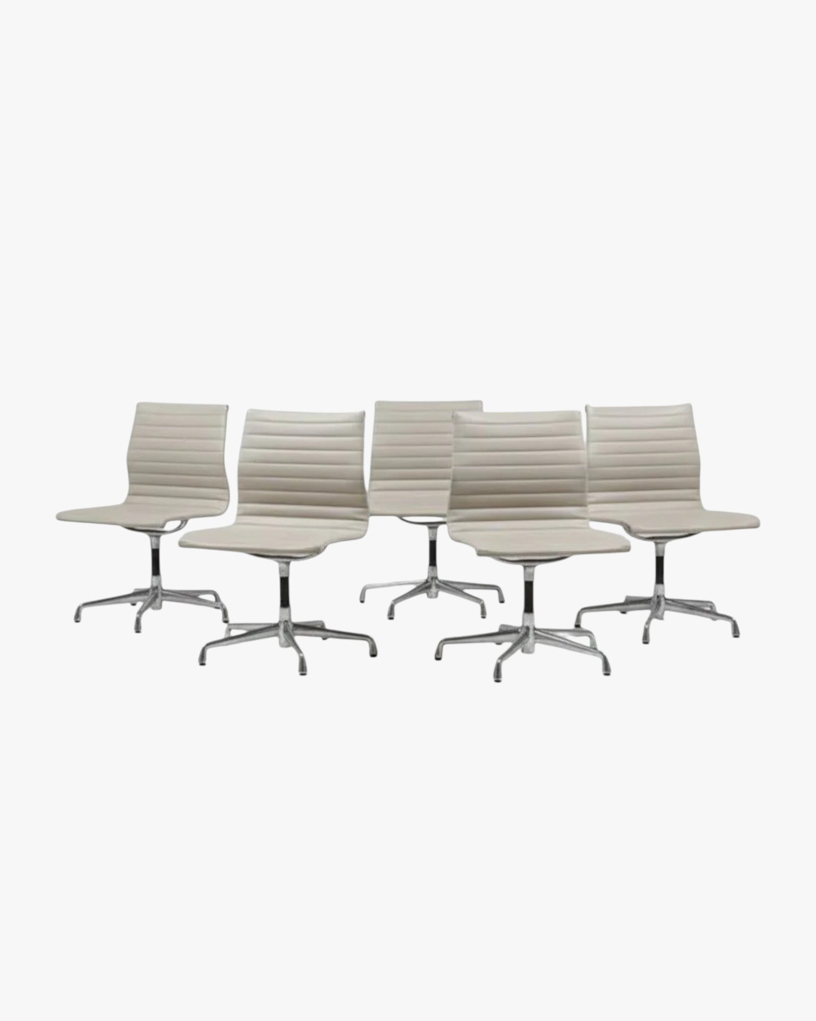 Herman Miller Eames Aluminium Group Side Chair, Low Back, White, On Glides - thegoodchairs