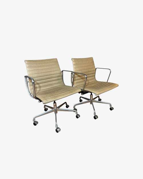 Herman Miller Eames Aluminum Group - Aluminium Armchair - thegoodchairs