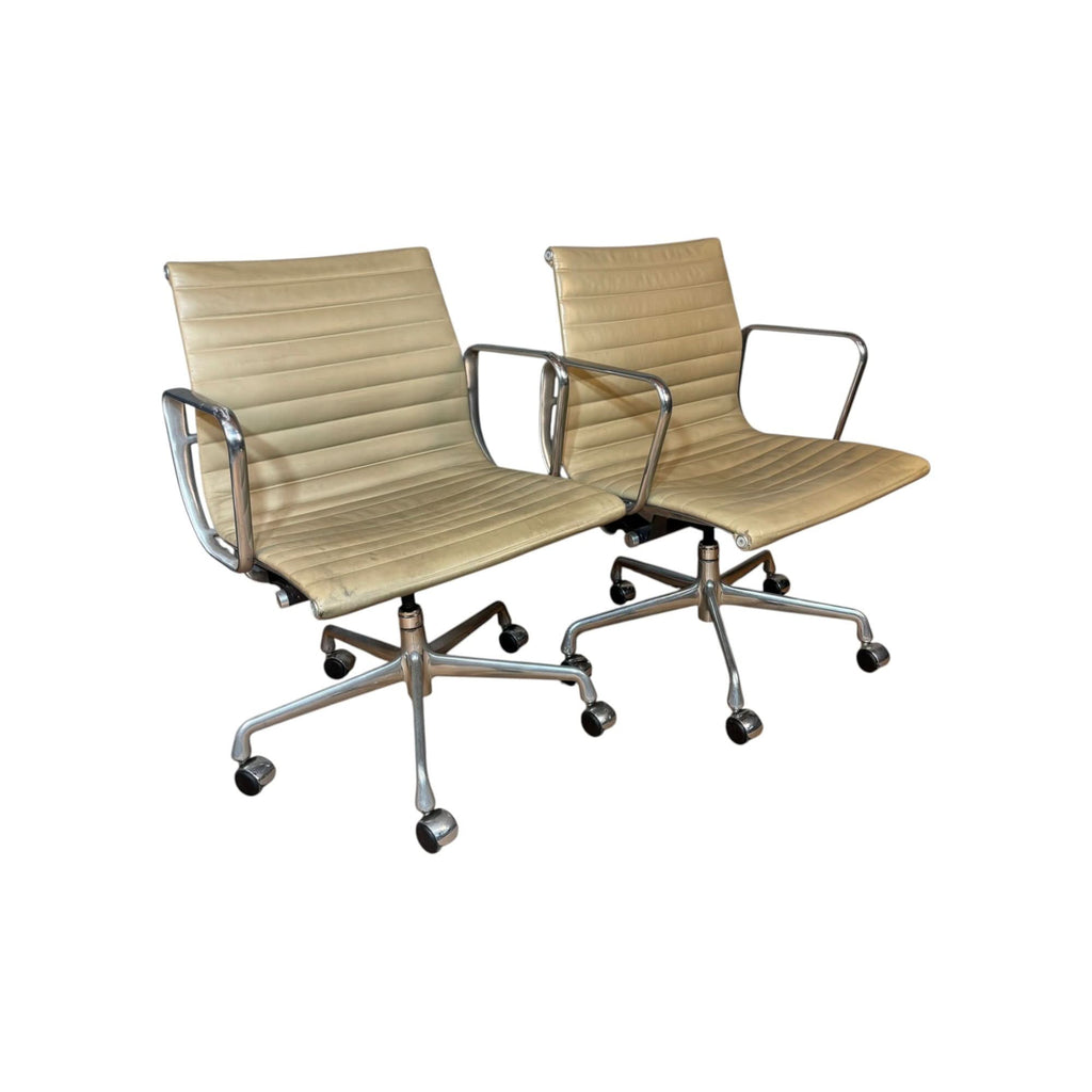 Herman Miller Eames Aluminum Group - Aluminium Armchair - thegoodchairs