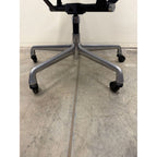 Herman Miller Eames Aluminum Group EA334 - Mesh Chair - Aluminium - thegoodchairs