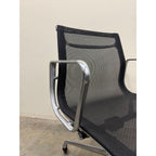 Herman Miller Eames Aluminum Group EA334 - Mesh Chair - Aluminium - thegoodchairs