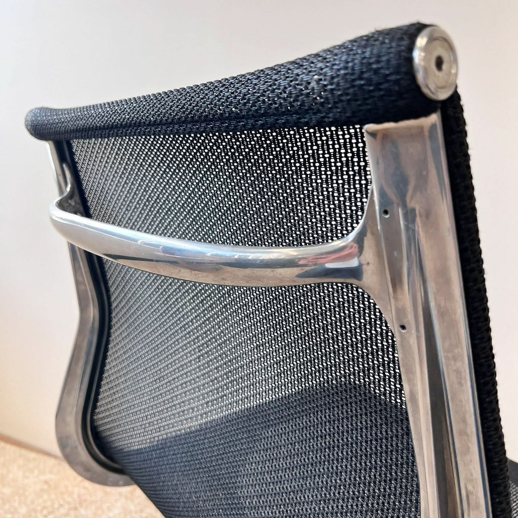 Herman Miller Eames Aluminum Group - Mesh Aluminium Chair - thegoodchairs