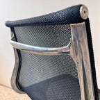 Herman Miller Eames Aluminum Group - Mesh Aluminium Chair - thegoodchairs