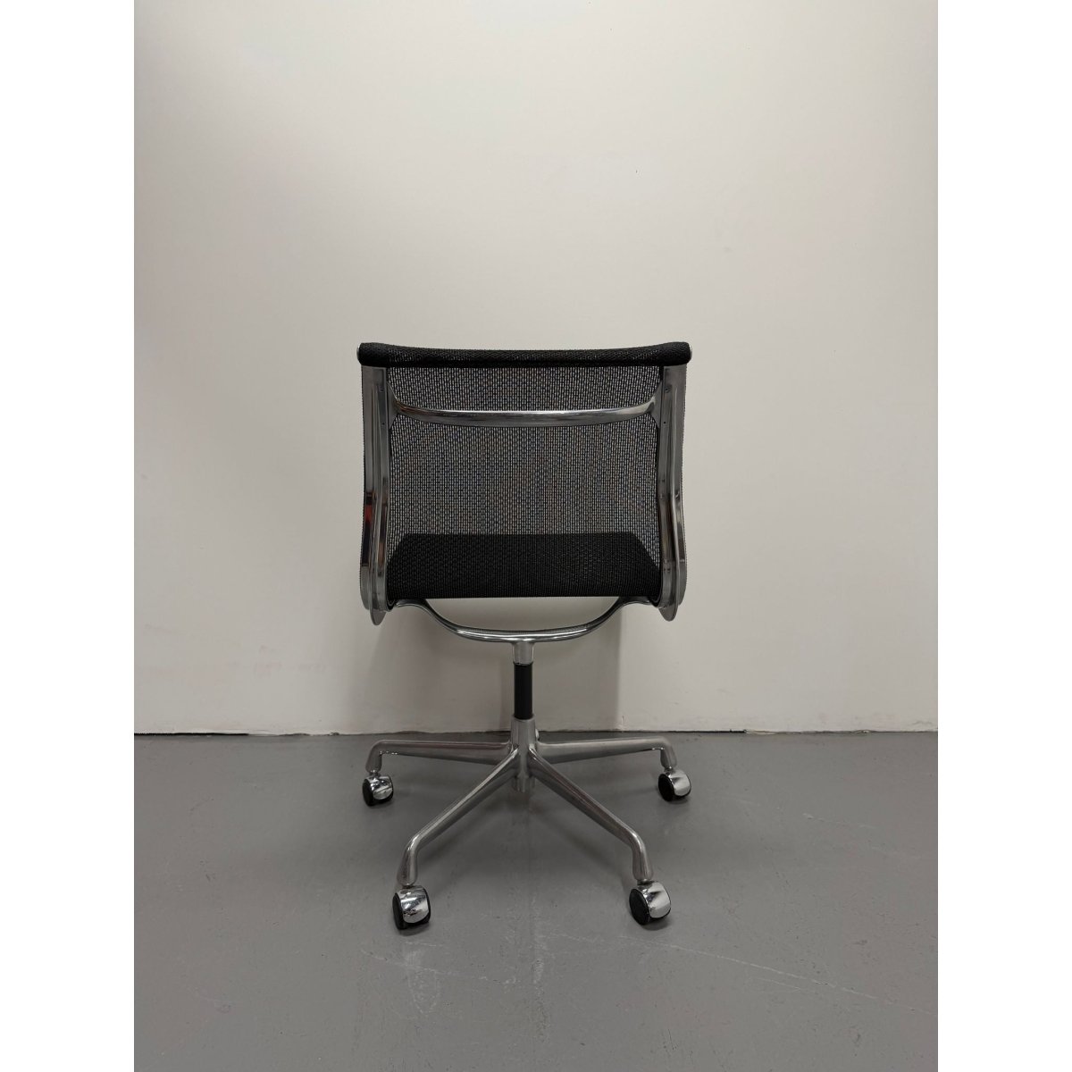 Herman Miller Eames Aluminum Group - Mesh Task Chair - Aluminium - thegoodchairs