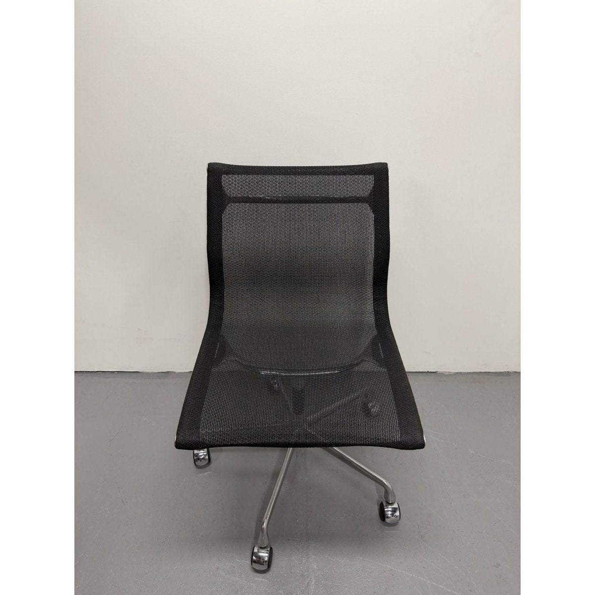 Herman Miller Eames Aluminum Group - Mesh Task Chair - Aluminium - thegoodchairs