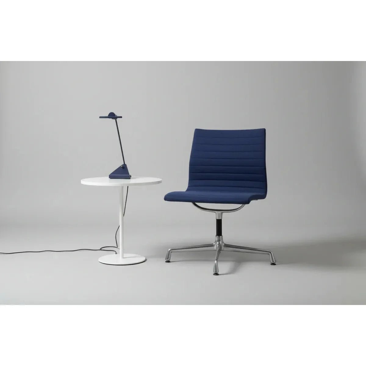 Herman Miller Eames Aluminum Group - Side Chair - thegoodchairs