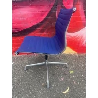 Herman Miller Eames Aluminum Group - Side Chair - thegoodchairs