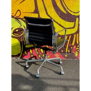 Herman Miller Eames Aluminum Group - Task Chair - thegoodchairs