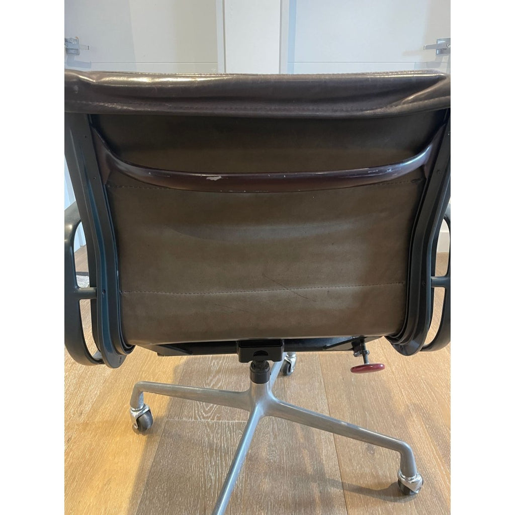 Herman Miller Eames EA435 - Aubergine, 1990 - thegoodchairs