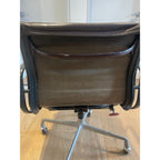 Herman Miller Eames EA435 - Aubergine, 1990 - thegoodchairs