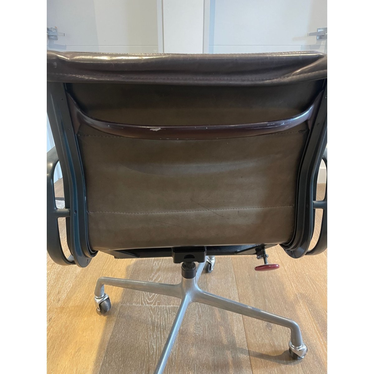 Herman Miller Eames EA435 - Aubergine, 1990 - thegoodchairs