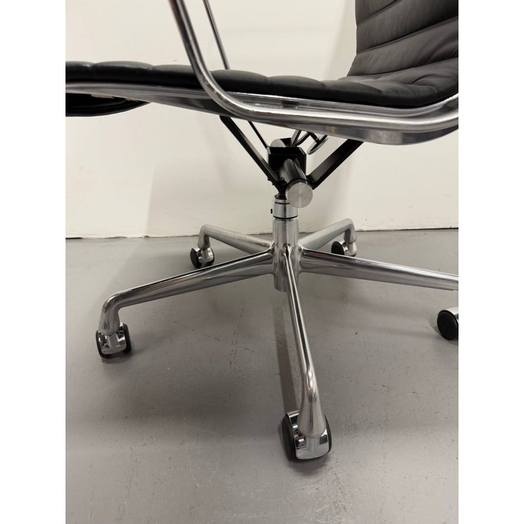 Herman Miller Eames - High Back, Black Leather - thegoodchairs