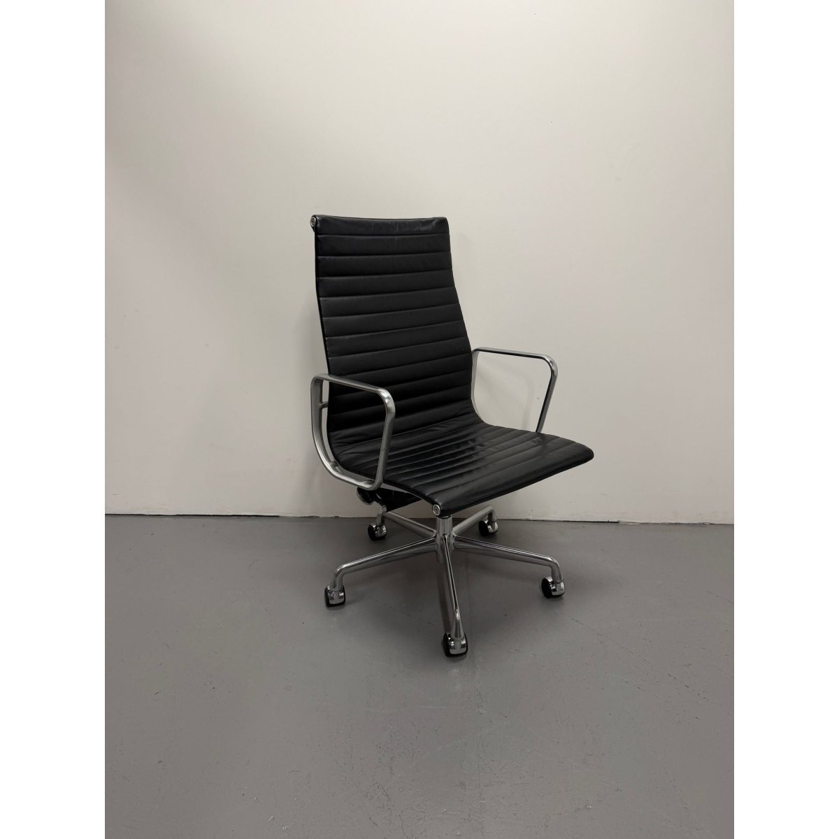 Herman Miller Eames - High Back, Black Leather - thegoodchairs