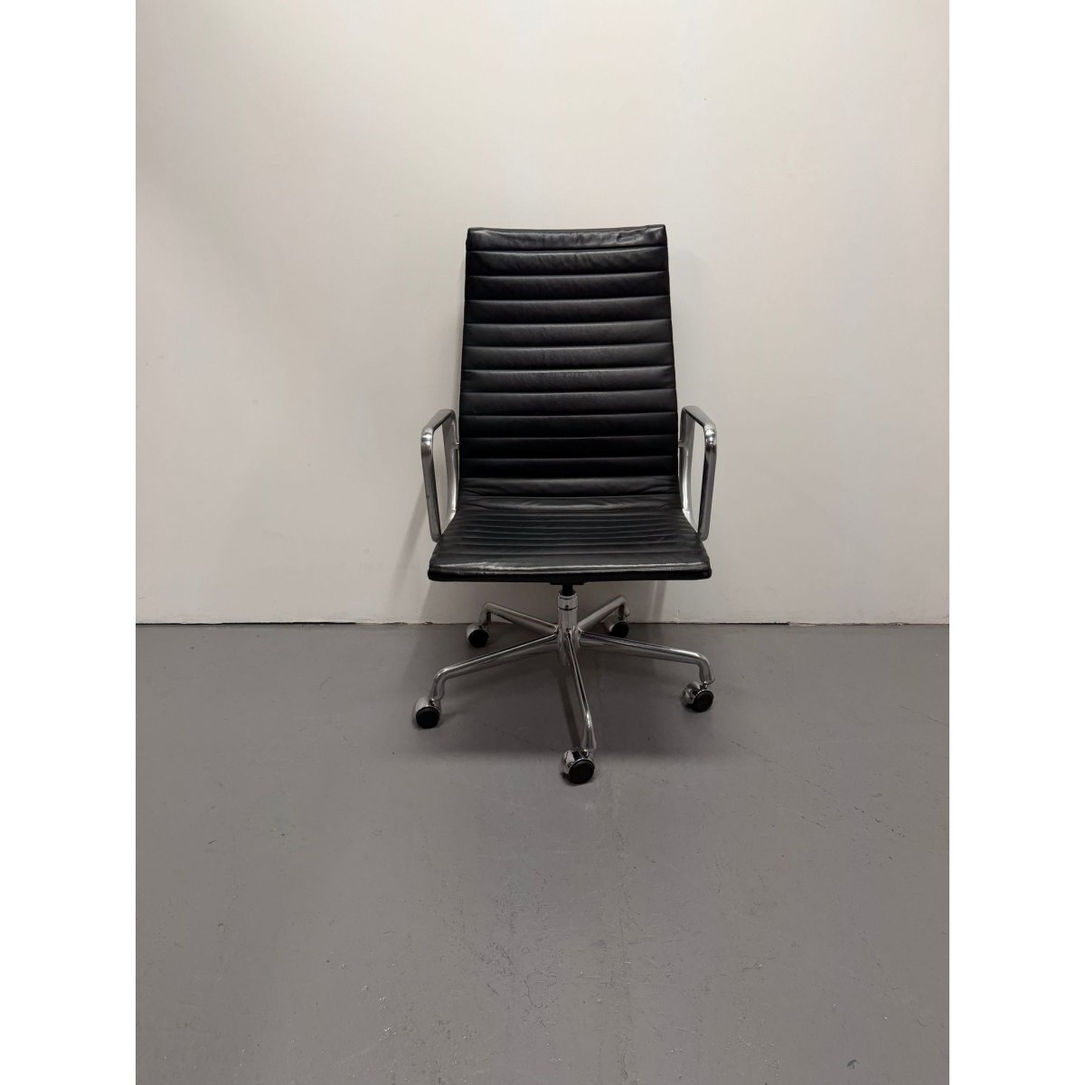 Herman Miller Eames - High Back, Black Leather - thegoodchairs