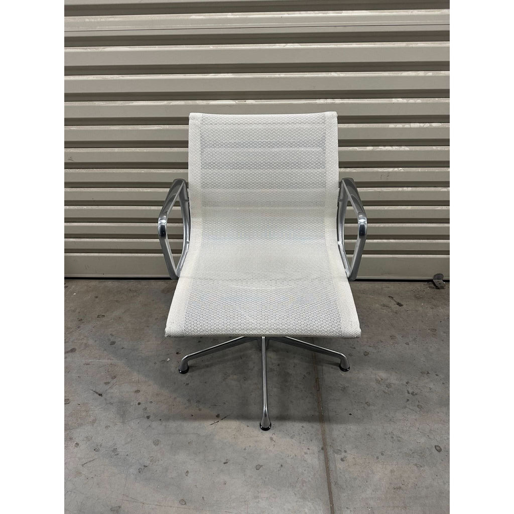 Herman Miller Eames - Management, White Mesh - thegoodchairs