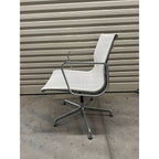 Herman Miller Eames - Management, White Mesh - thegoodchairs