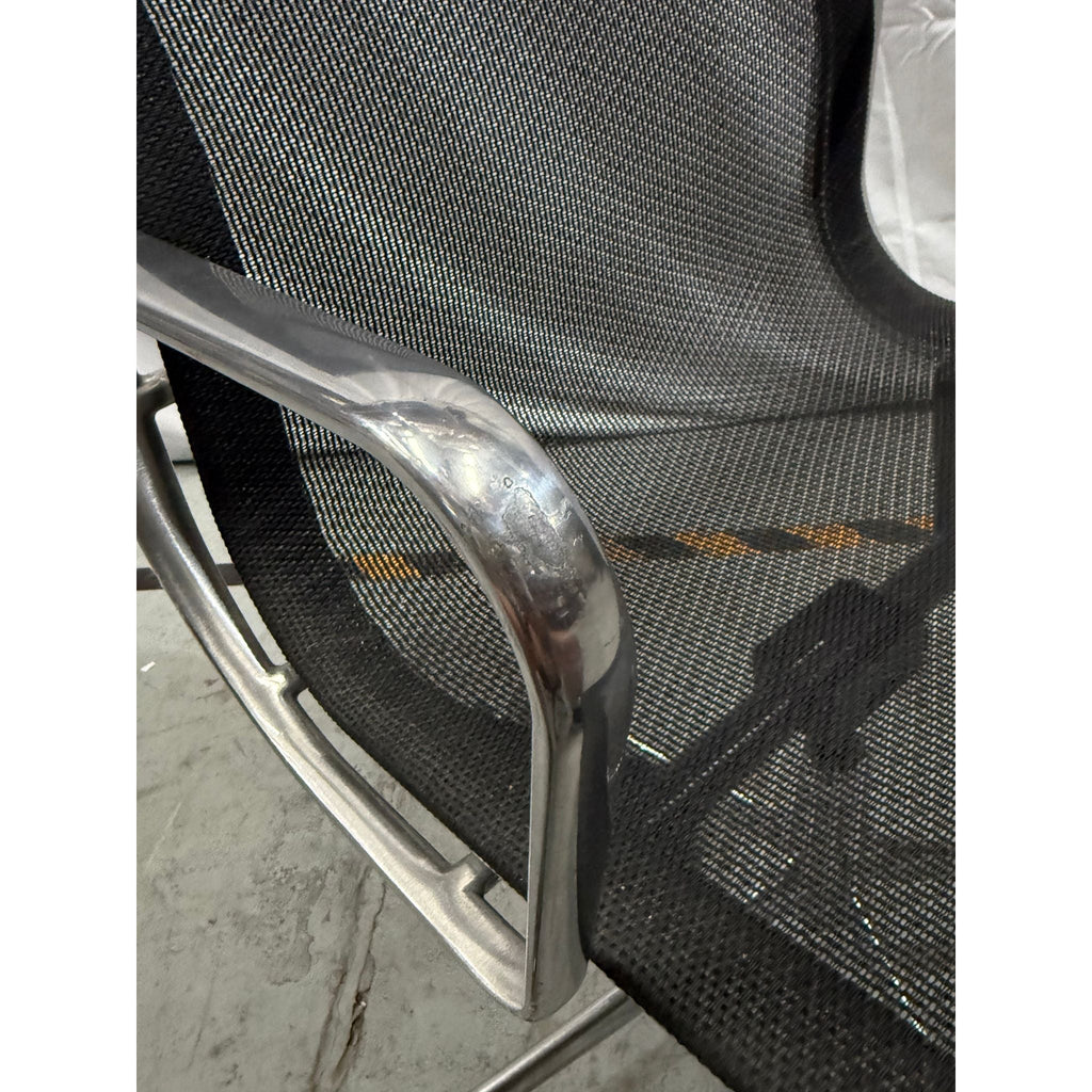 Herman Miller Eames - Mesh Management Task Chair - thegoodchairs