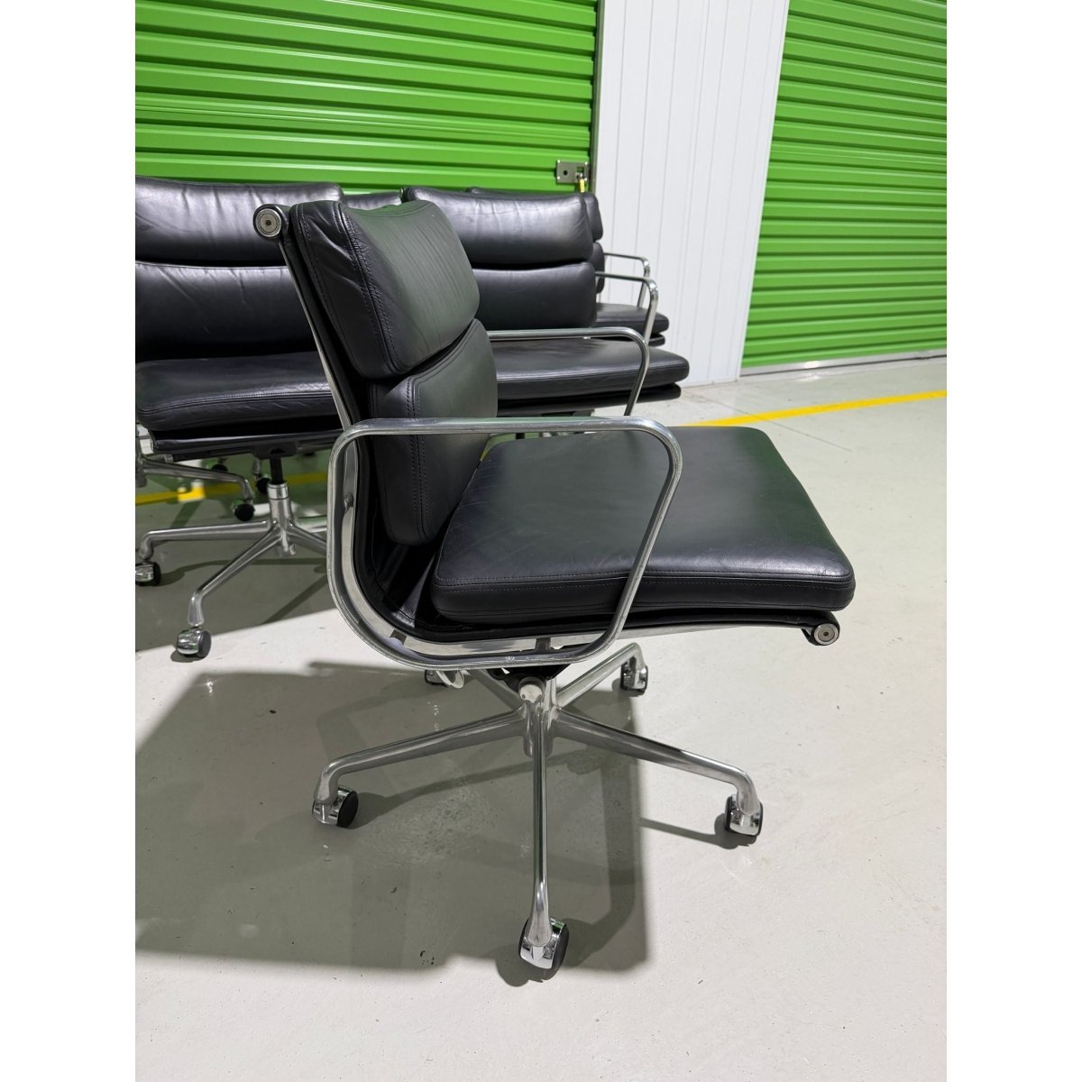 Herman Miller Eames Soft Pad Low Back Chairs, Black, Set of 6 - thegoodchairs