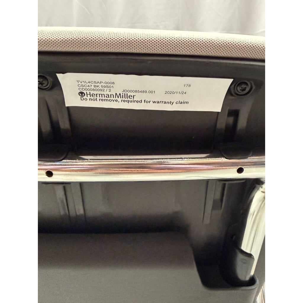 Herman Miller Keyn - Stacking Chair Group - thegoodchairs