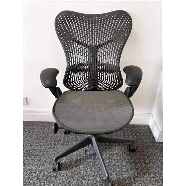 Herman Miller Mirra 1 - Arms - thegoodchairs