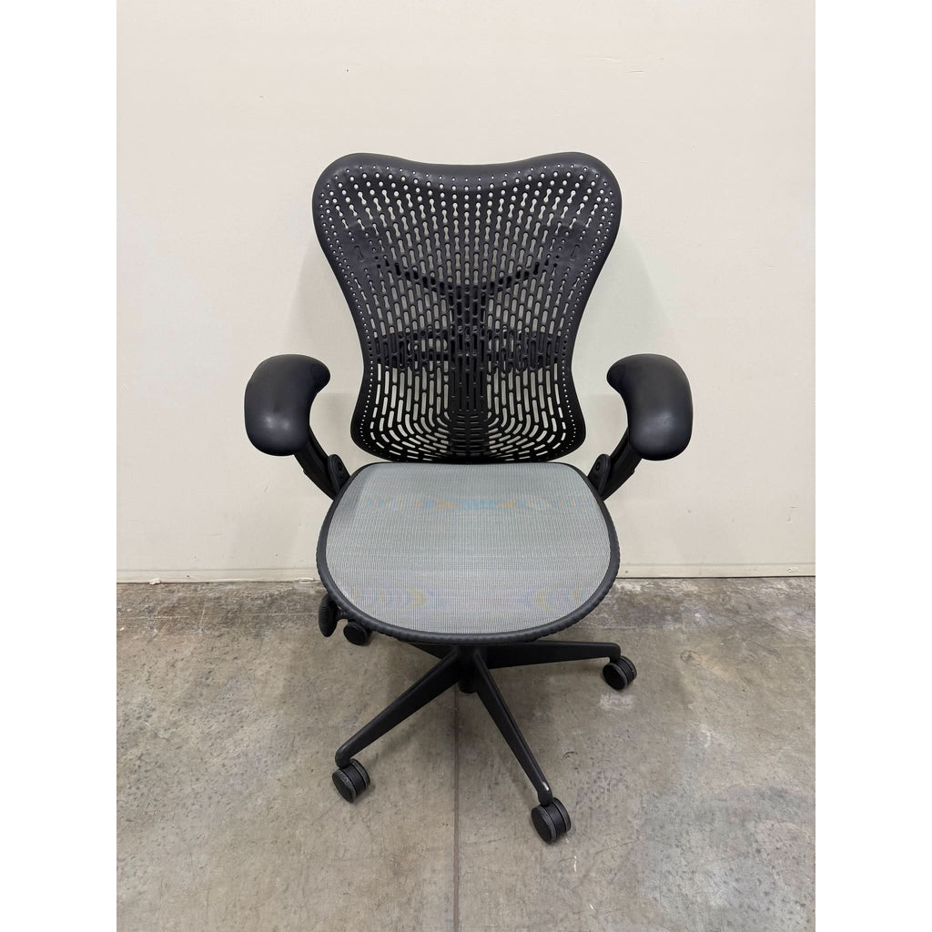 Herman Miller Mirra 1 - Office Chair with Armrest - Grey/graphite - thegoodchairs