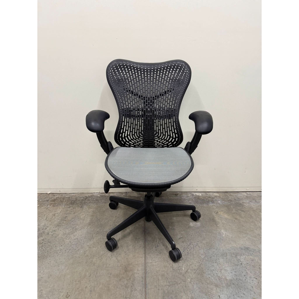 Herman Miller Mirra 1 - Office Chair with Armrest - Grey/graphite - thegoodchairs
