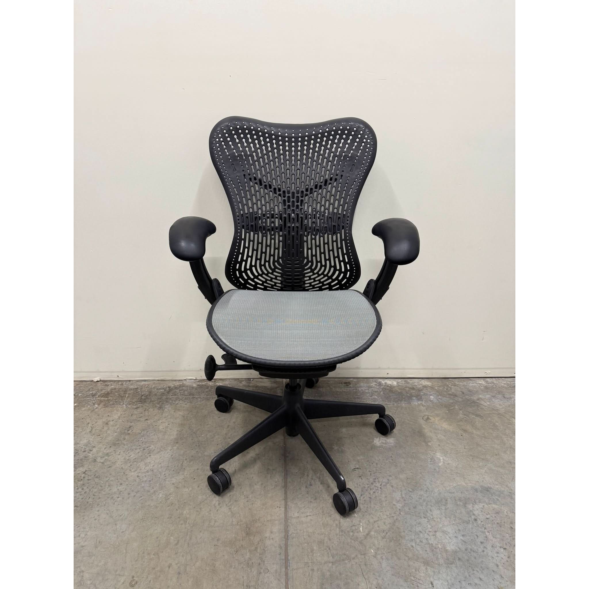 Herman Miller Mirra 1 - Office Chair with Armrest - Grey/graphite - thegoodchairs