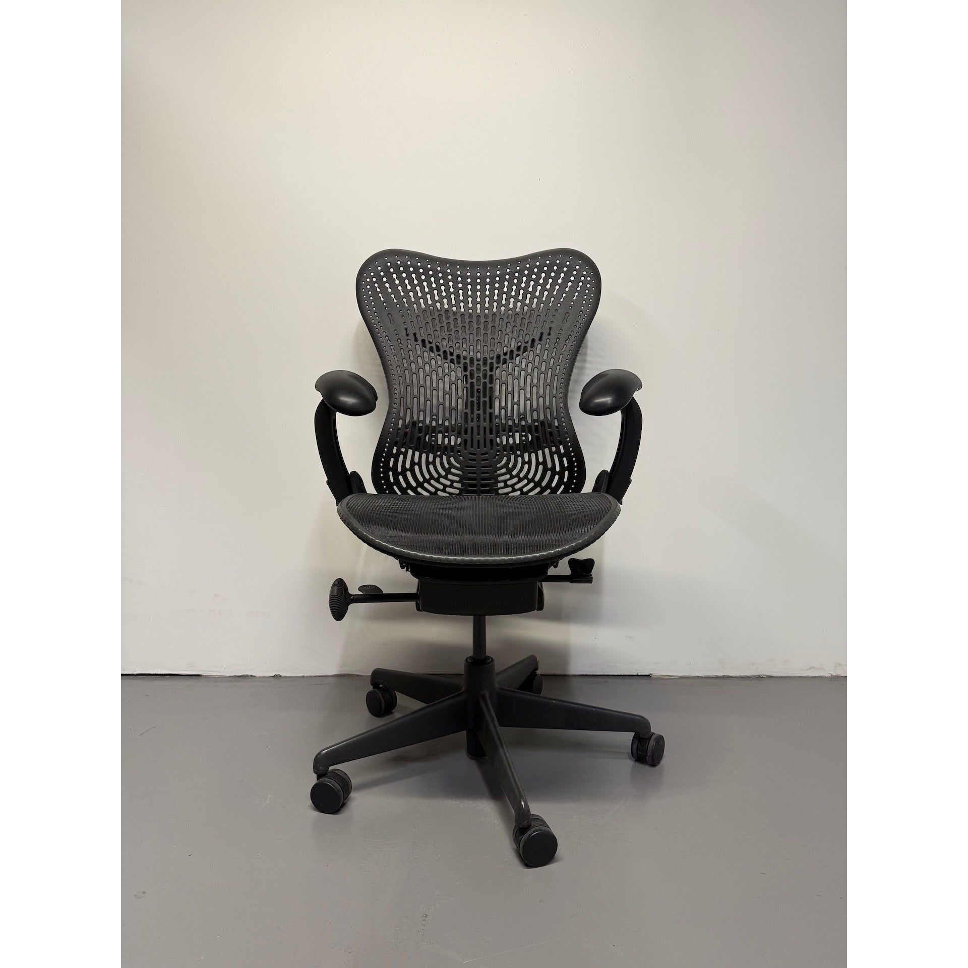 Herman Miller Mirra 1 - Office Chair with Armrests - Black/black - thegoodchairs