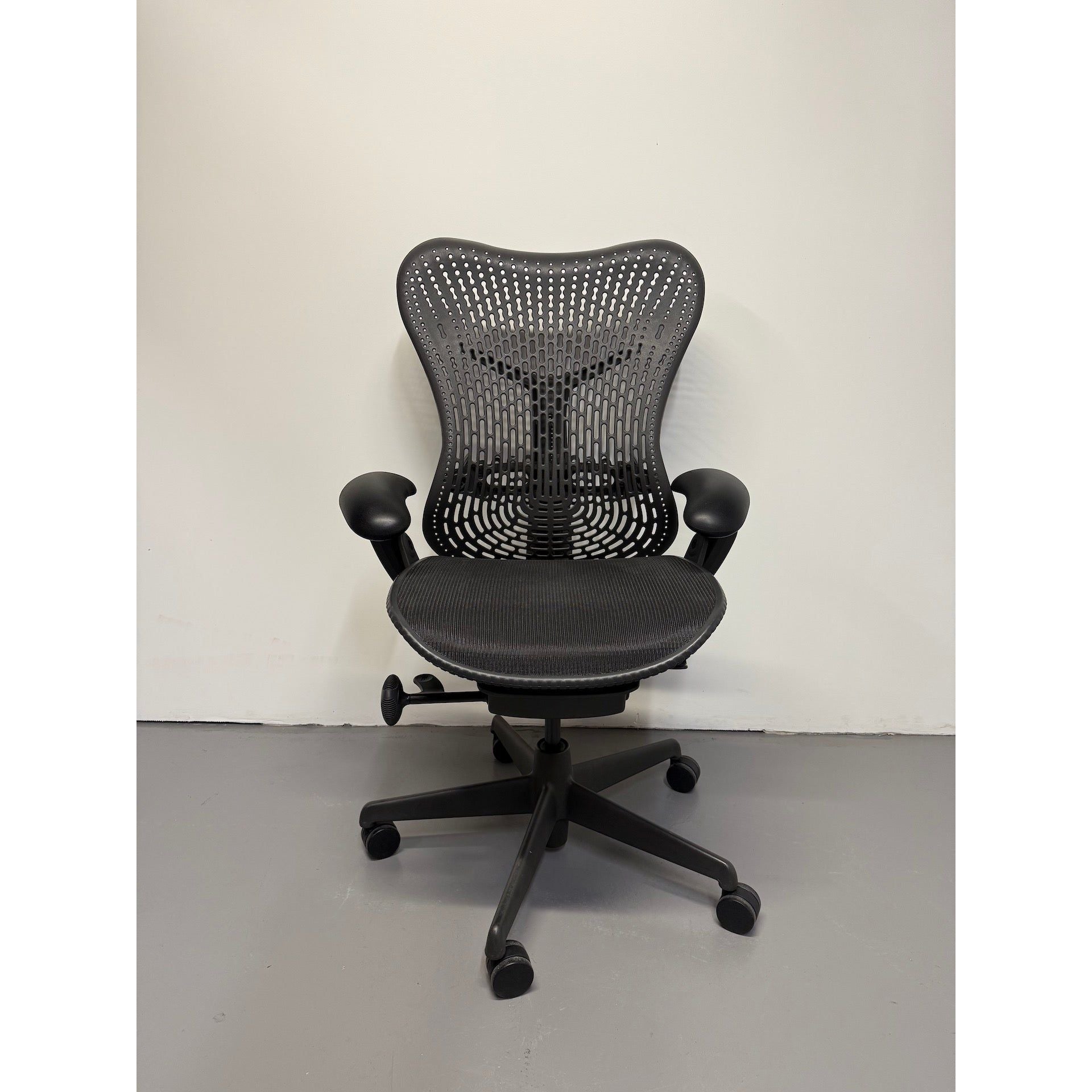 Herman Miller Mirra 1 - Office Chair with Armrests - Black/black - thegoodchairs