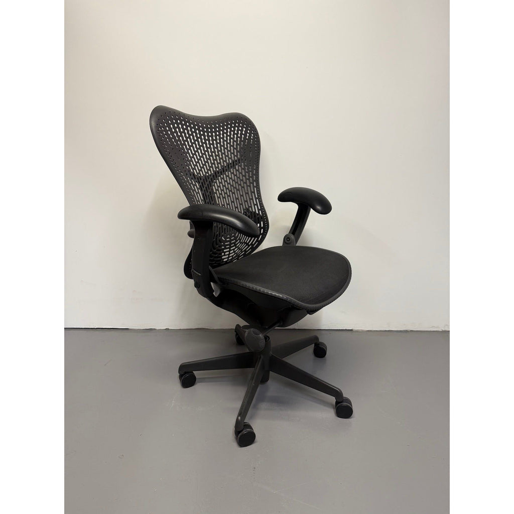 Herman Miller Mirra 1 - Office Chair with Armrests - Black/black - thegoodchairs