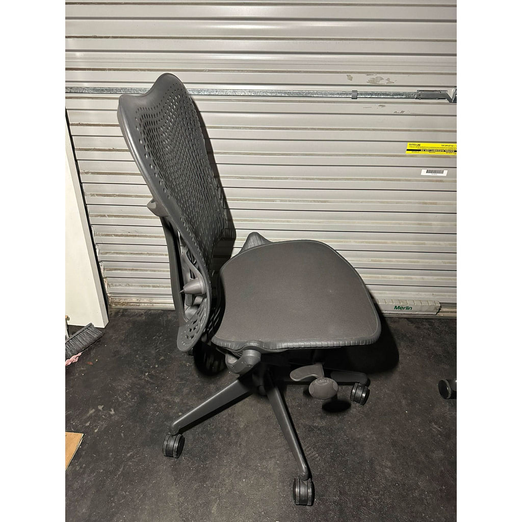 Herman Miller Mirra 2 - Armless - thegoodchairs