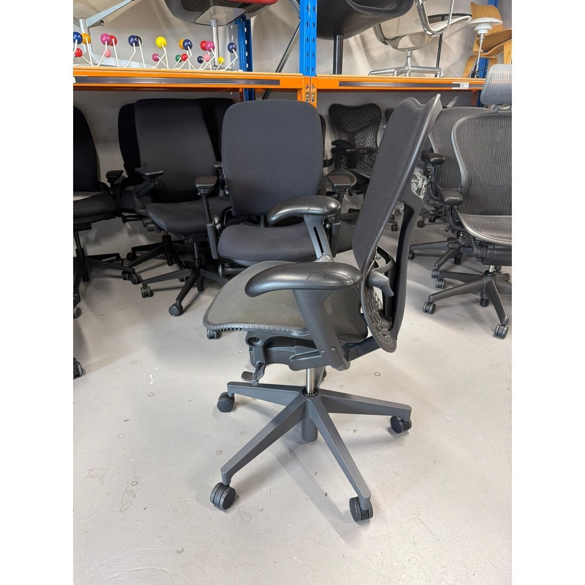 Herman Miller Mirra 2 - Arms - thegoodchairs