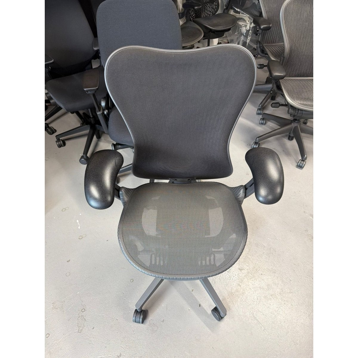 Herman Miller Mirra 2 - Arms - thegoodchairs
