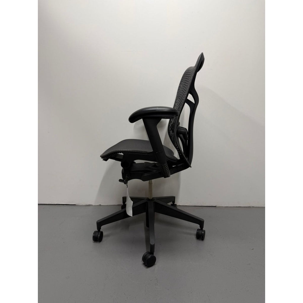 Herman Miller Mirra 2 - Graphite Task Chair with Triflex Back - thegoodchairs