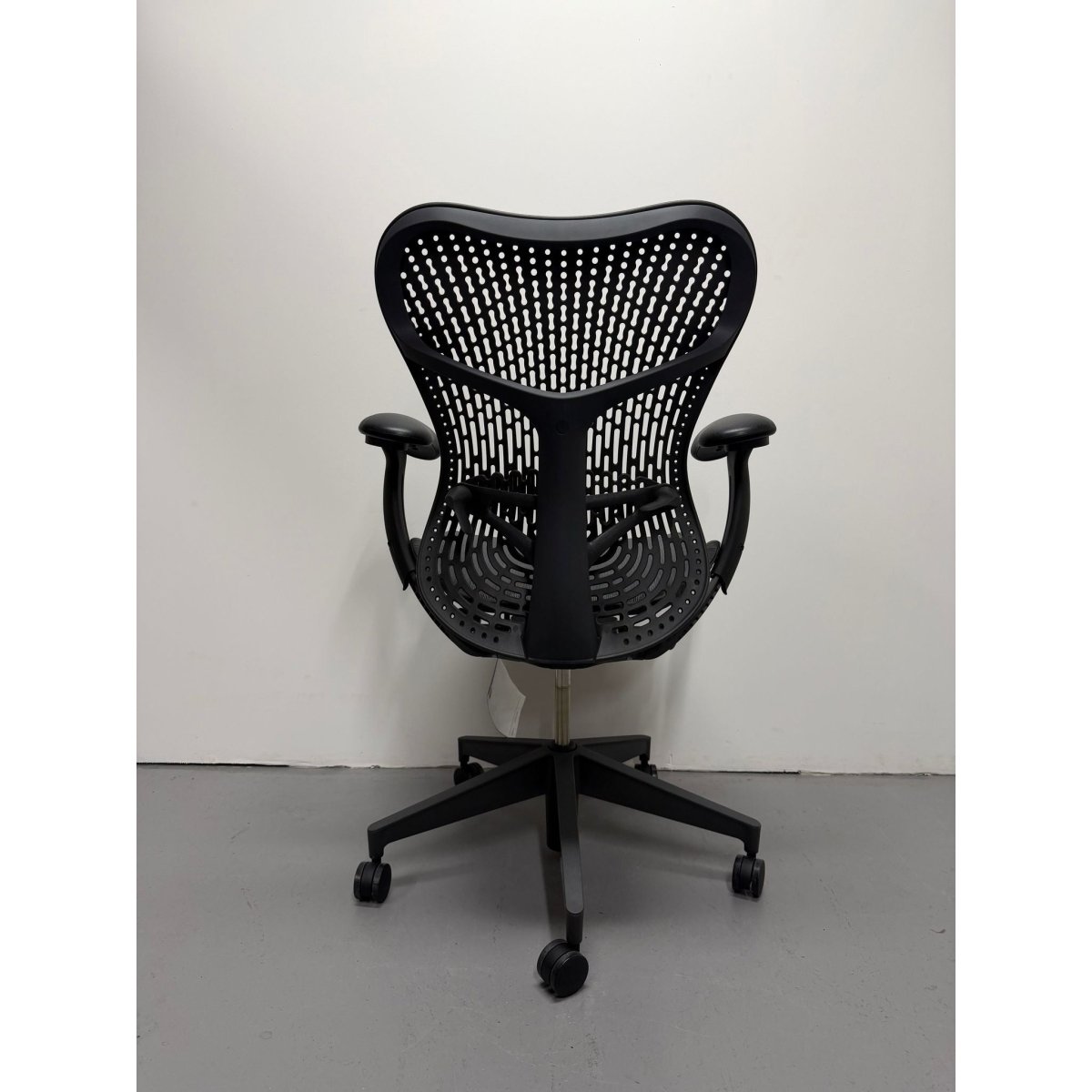 Herman Miller Mirra 2 - Graphite Task Chair with Triflex Back - thegoodchairs
