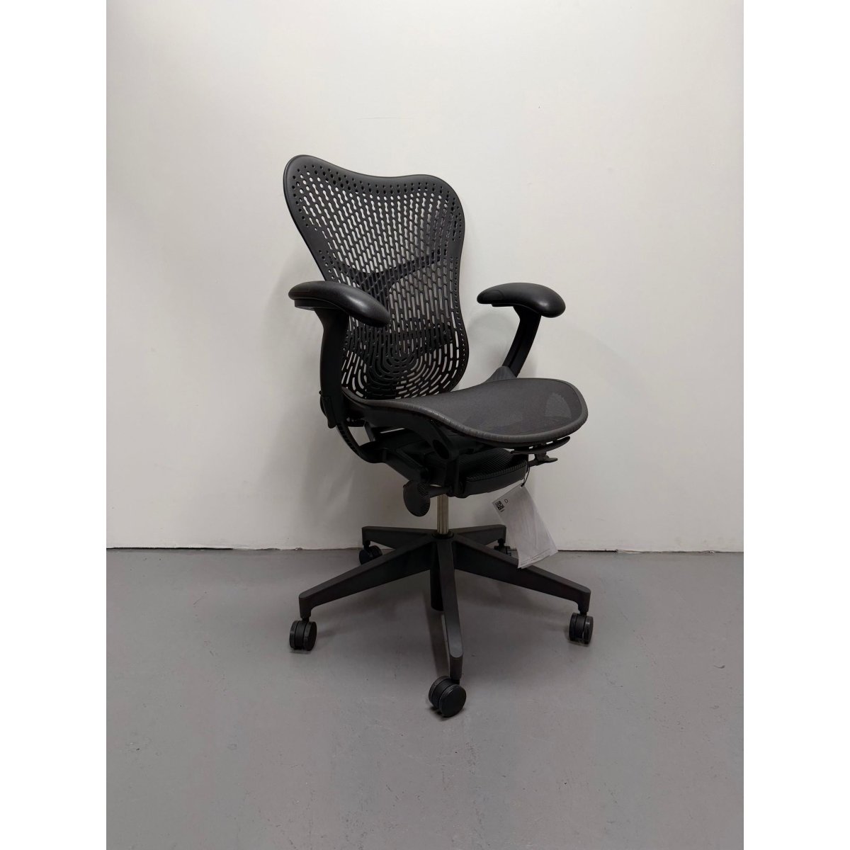 Herman Miller Mirra 2 - Graphite Task Chair with Triflex Back - thegoodchairs