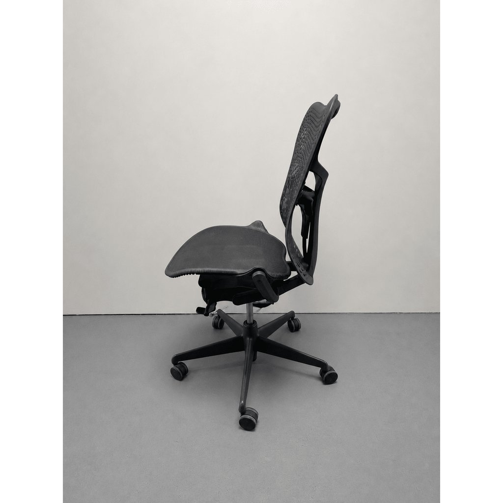Herman Miller Mirra 2 - Triflex Office Chair - No Arms - thegoodchairs