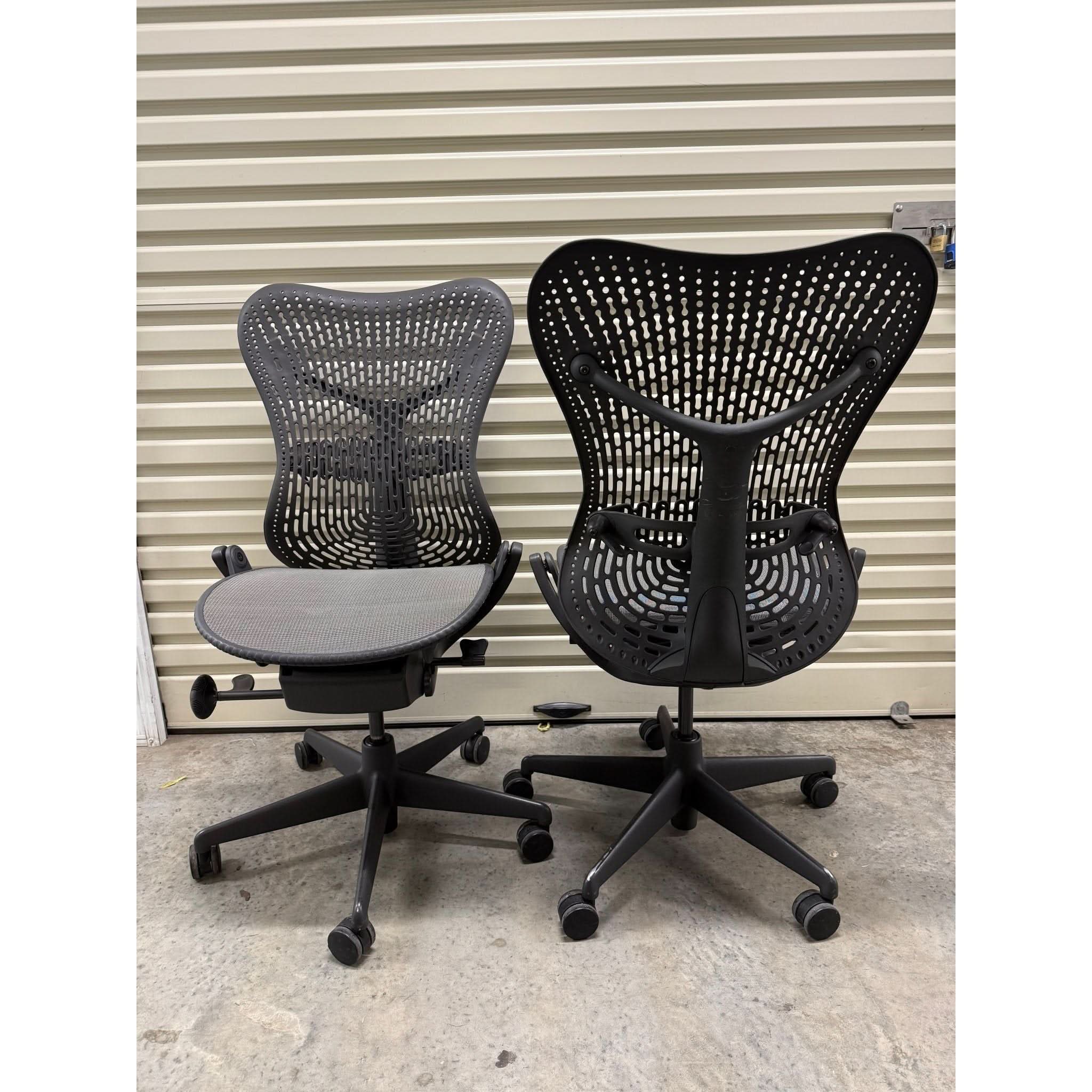 Herman Miller Mirra - Office Chair No Arms - Graphite - Back Tilt Lock - thegoodchairs
