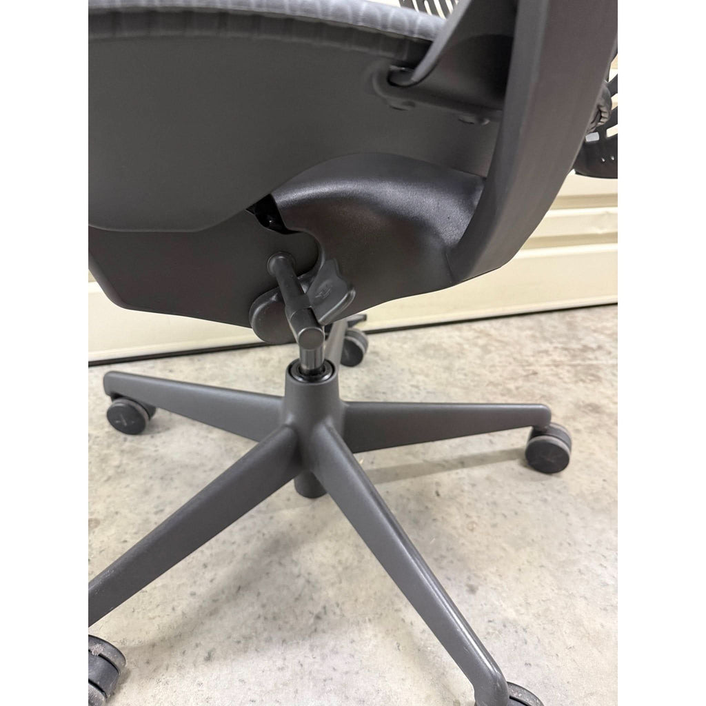 Herman Miller Mirra - Office Chair No Arms - Graphite - Back Tilt Lock - thegoodchairs