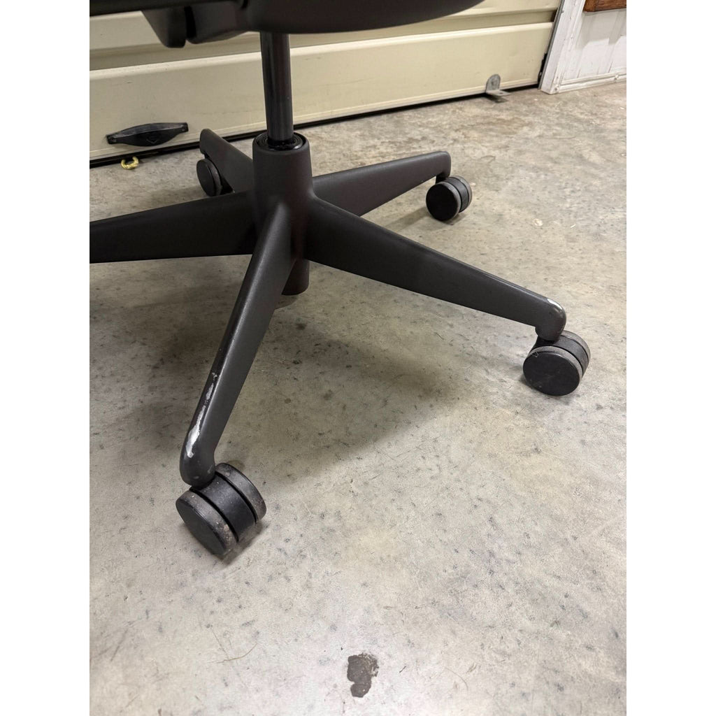 Herman Miller Mirra - Office Chair No Arms - Graphite - Back Tilt Lock - thegoodchairs