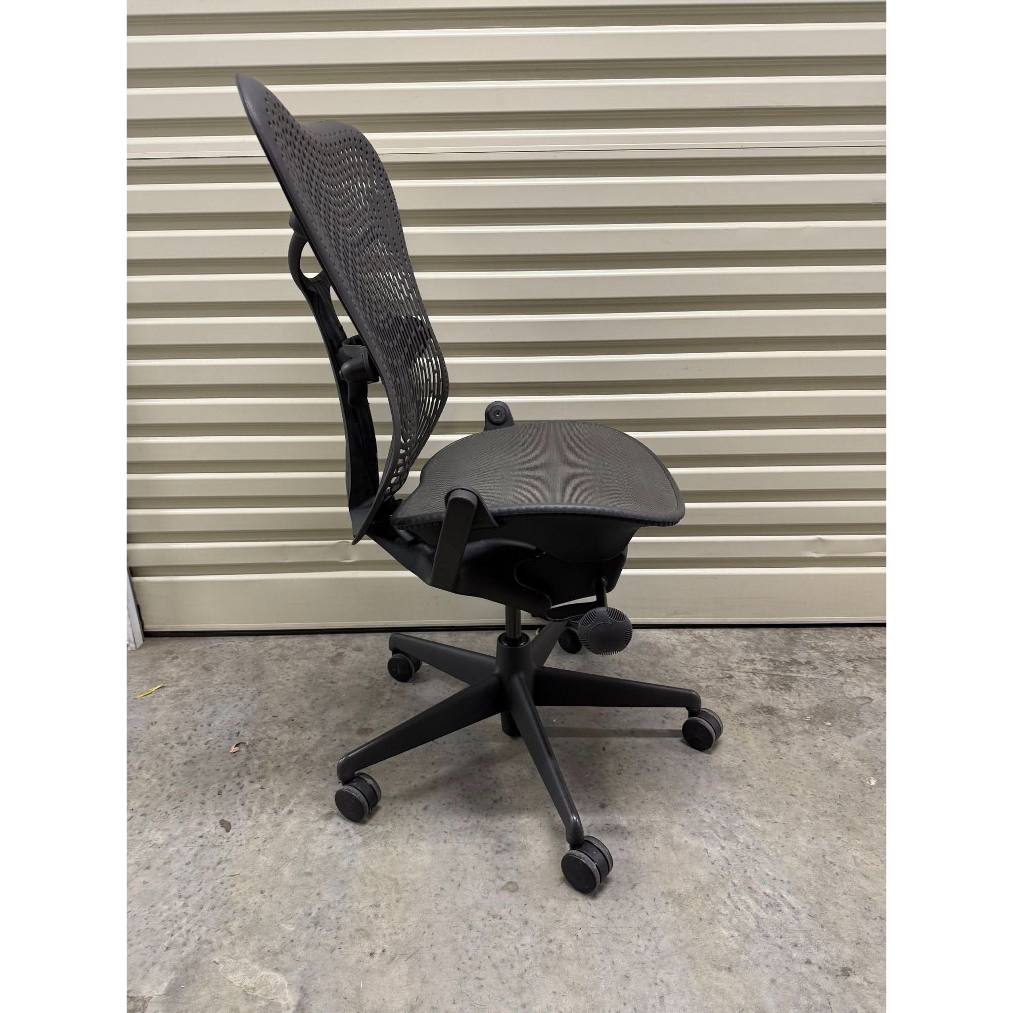 Herman Miller Mirra - Office Chair No Arms - Graphite - Back Tilt Lock - thegoodchairs