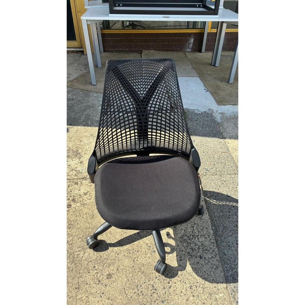 Herman Miller Sayl - No Arm - Black - thegoodchairs