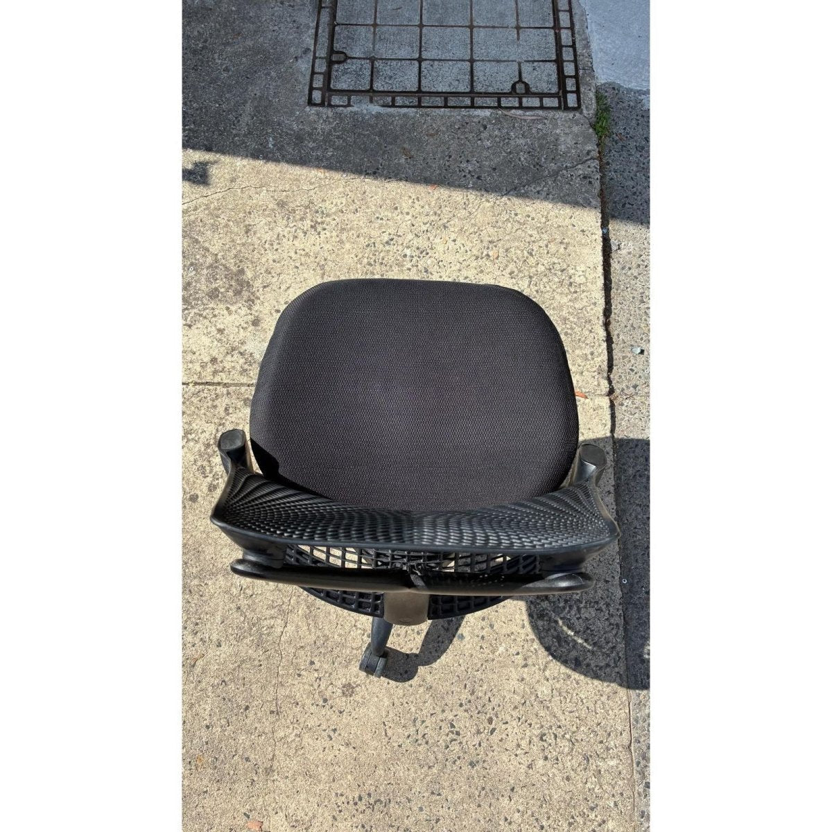 Herman Miller Sayl - No Arm - Black - thegoodchairs