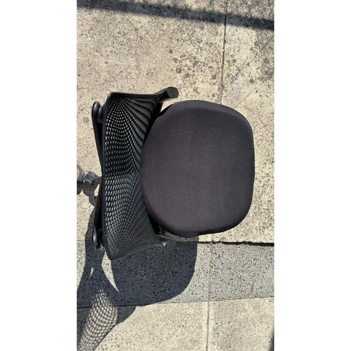 Herman Miller Sayl - No Arm - Black - thegoodchairs