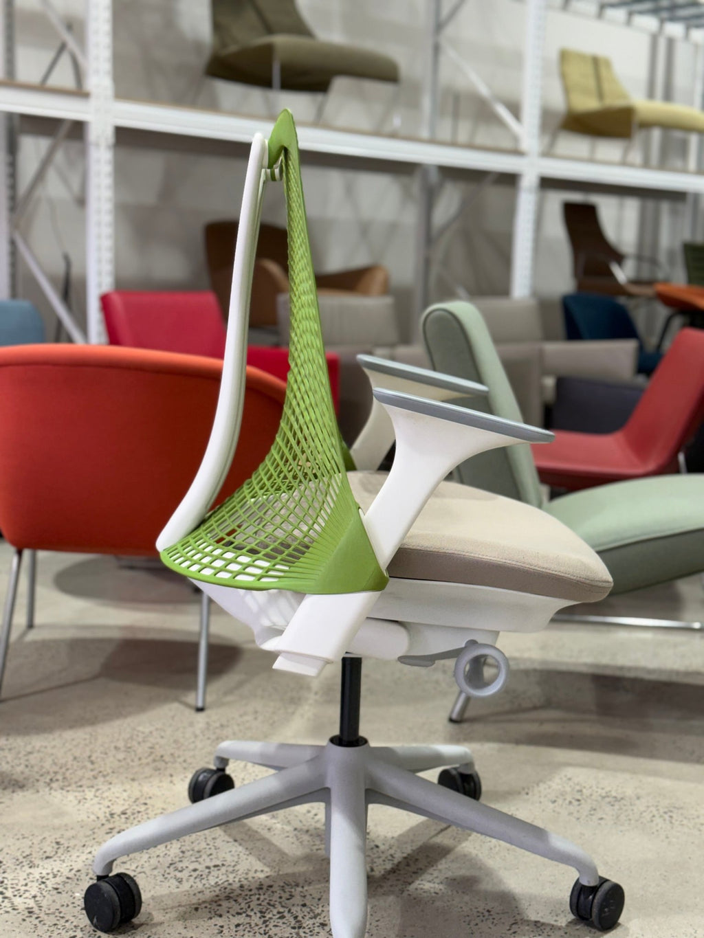 Herman Miller Sayl Task Chair, Green - thegoodchairs