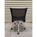 Herman Miller Setu - Chair - Armless / Graphite Grey - thegoodchairs